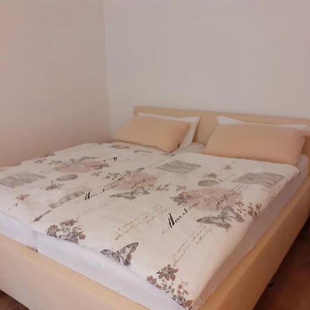 Ferienwohnung Am Kurpark, Gailingen Dış mekan fotoğraf